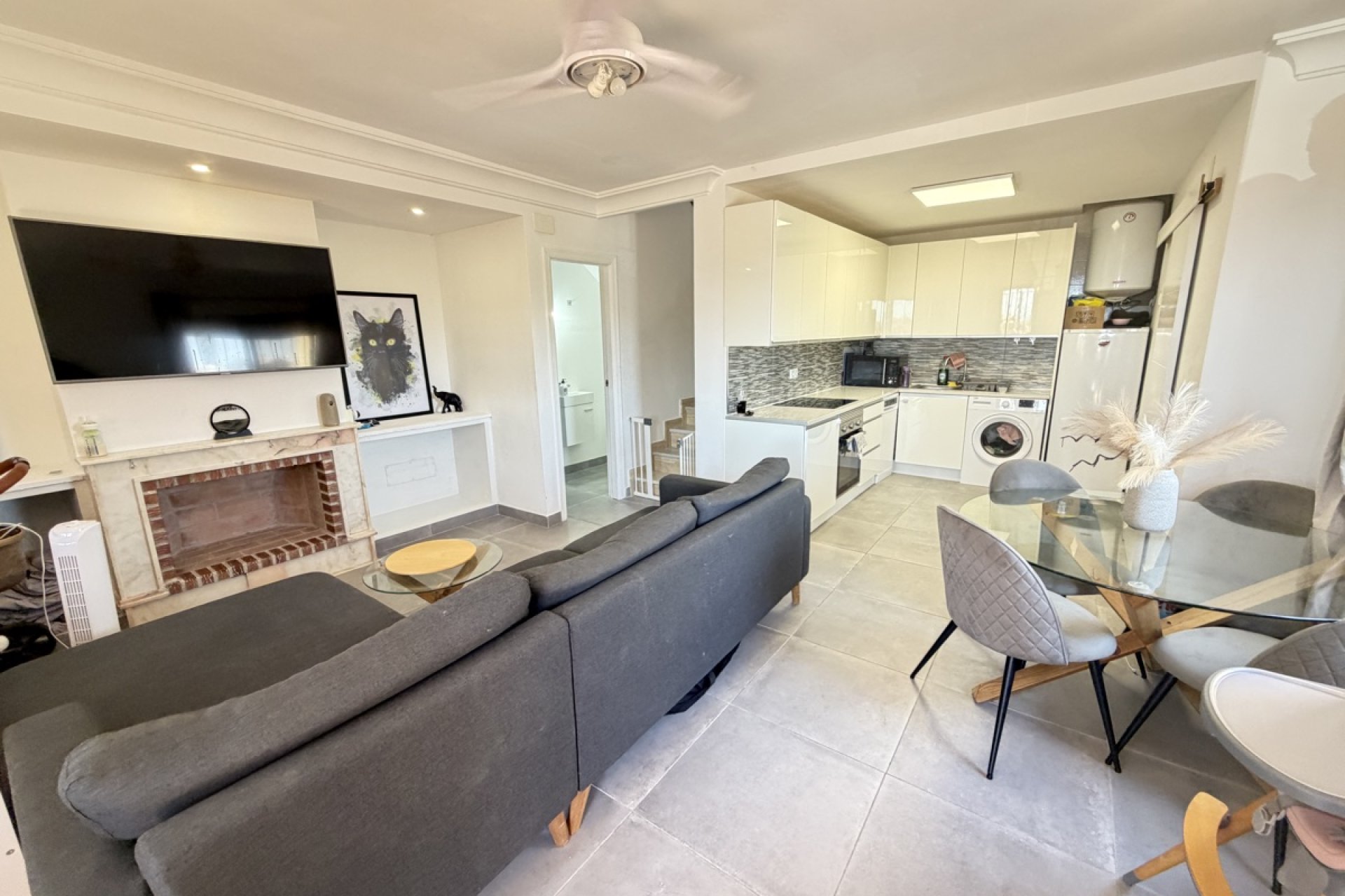 Reventa - Villa -
Villamartin - Villamartín