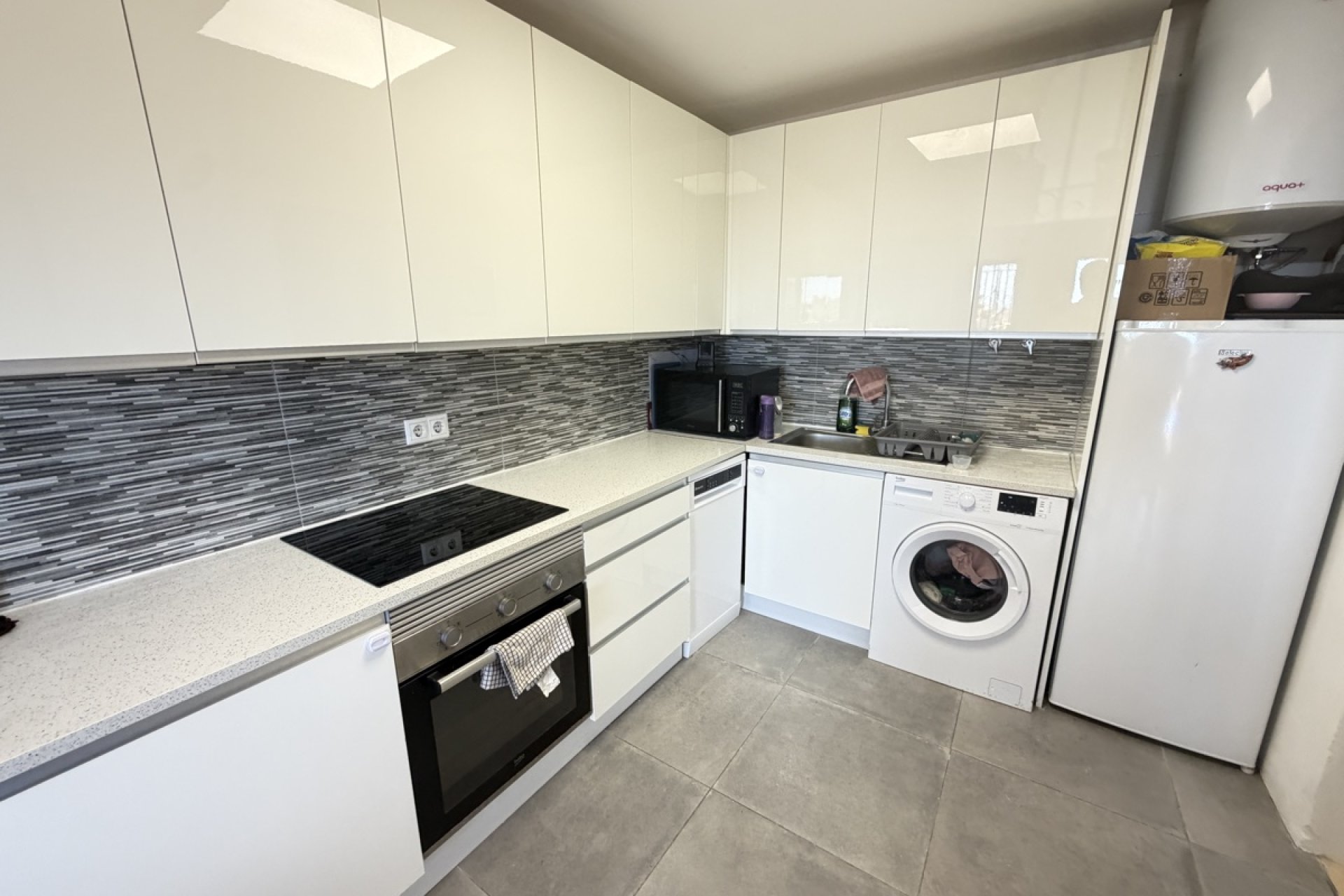 Reventa - Villa -
Villamartin - Villamartín