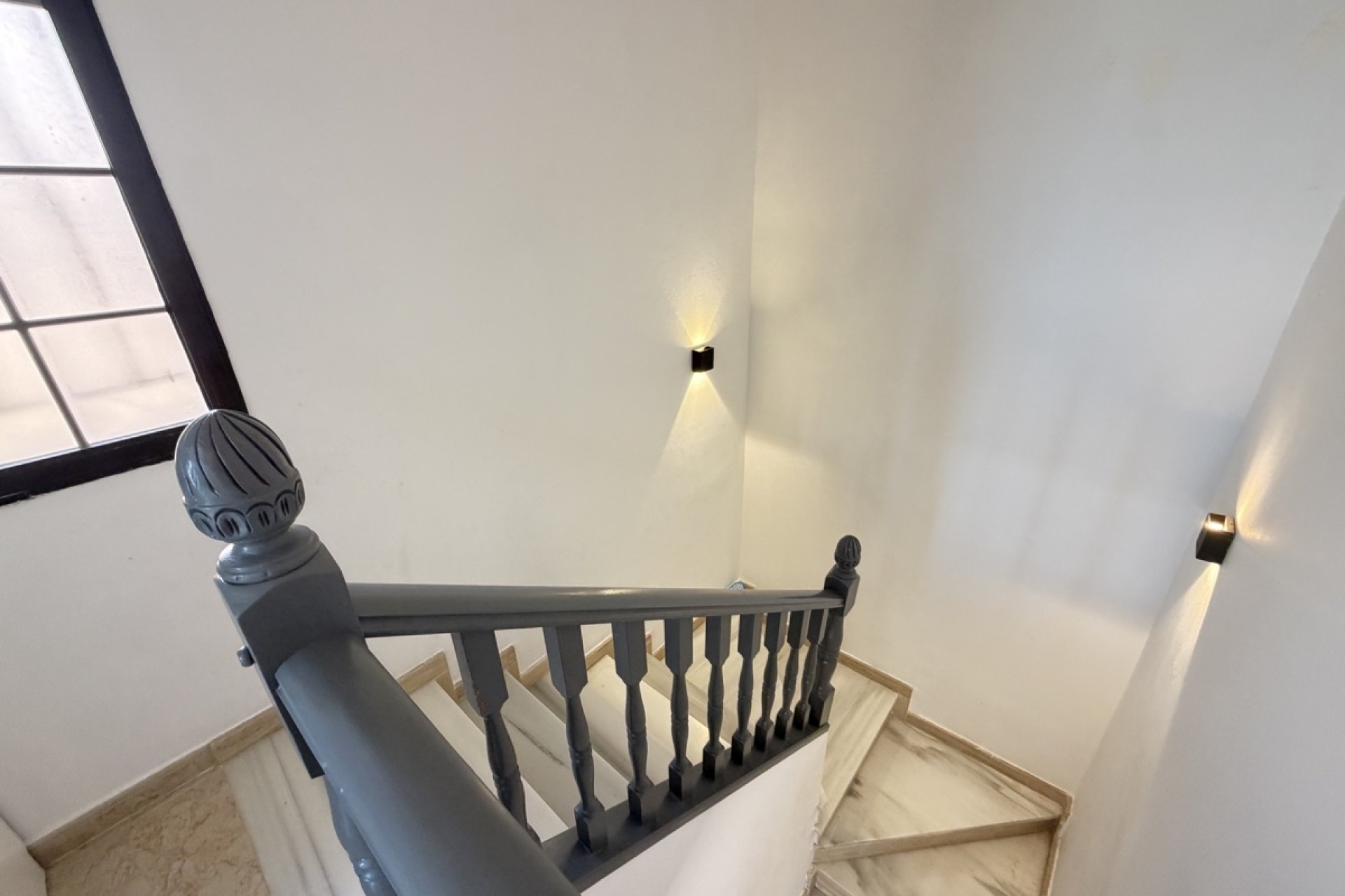Reventa - Villa -
Villamartin - Villamartín