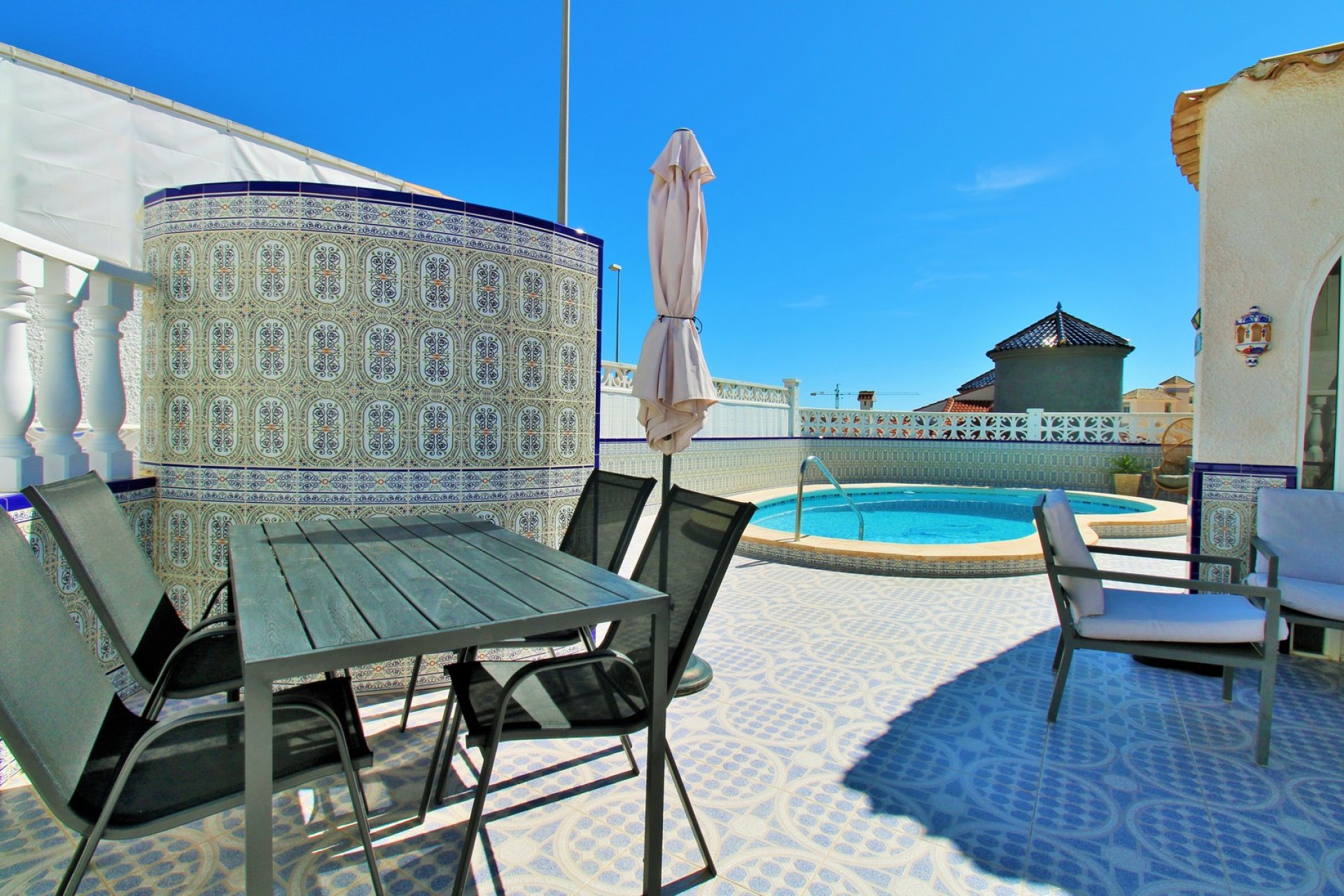 Reventa - Villa -
Villamartin - Villamartín
