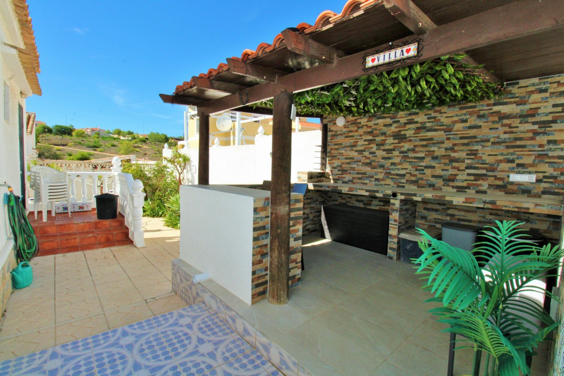 Reventa - Villa -
Villamartin - Villamartín