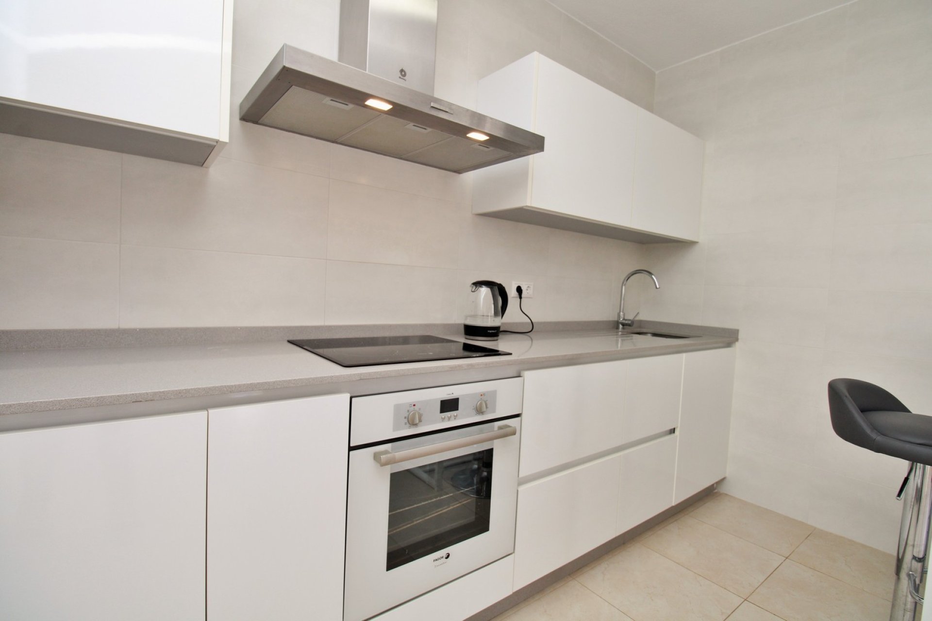 Reventa - Villa -
Villamartin - Villamartín