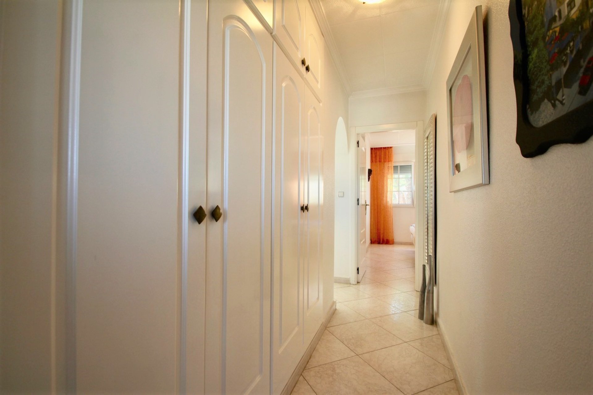 Reventa - Villa -
Villamartin - Villamartín