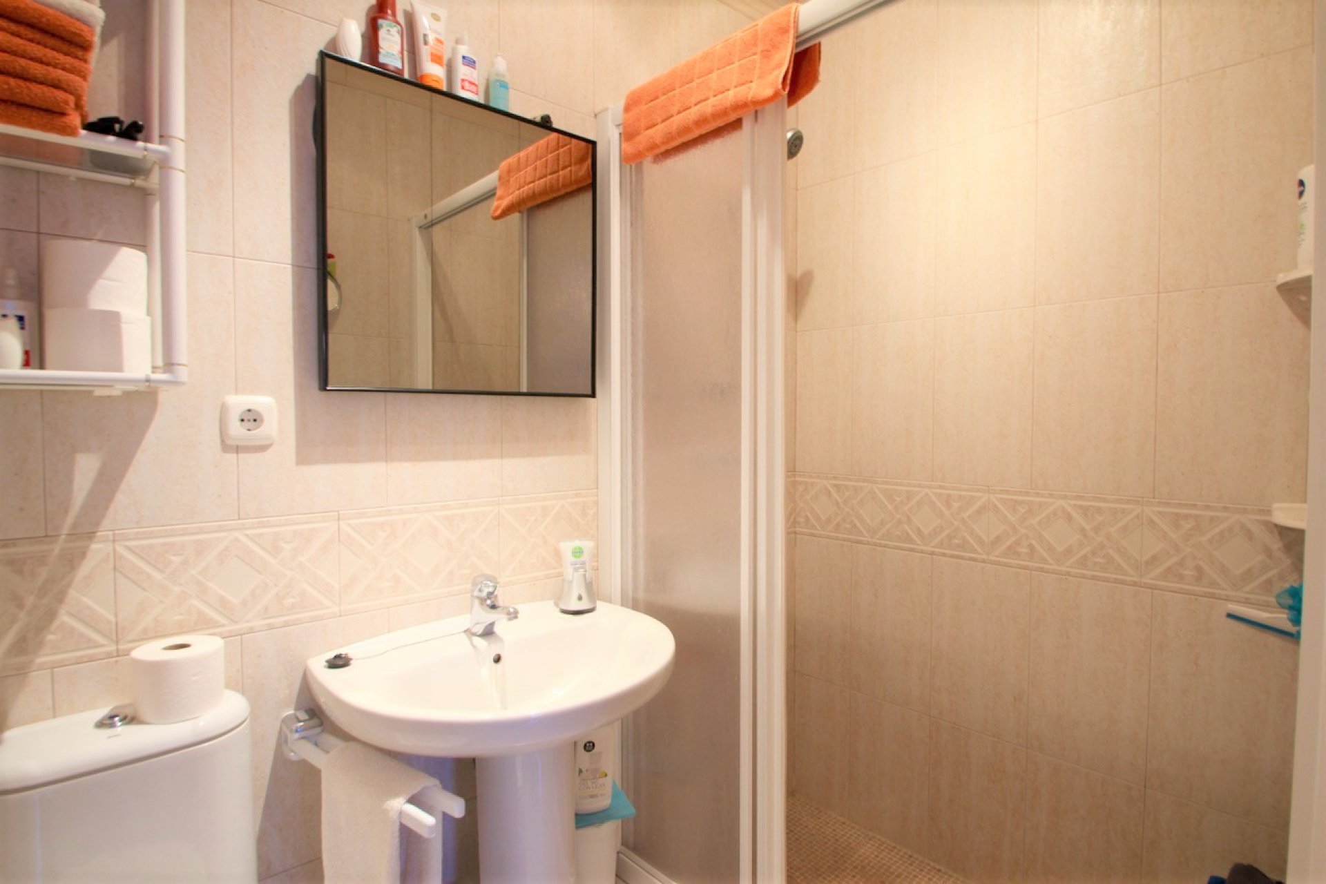 Reventa - Villa -
Villamartin - Villamartín