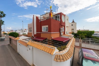 Semi detached - Resale - Los Altos - Los Altos