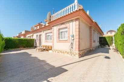 Semi detached - Resale - Orihuela Costa - Punta Prima