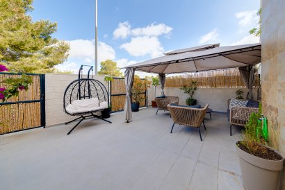 Townhouse / Terraced House - Återförsäljning - Orihuela Costa - Las Filipinas