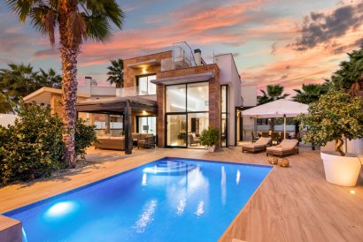 Villa - Återförsäljning - Alicante - Lomas de Cabo Roig