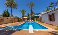 Villa - Återförsäljning -
            Orihuela Costa - BE-43411