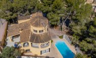 Villa - Återförsäljning -
            Orihuela Costa - ES-62442