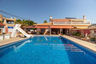 Villa - Återförsäljning - Orihuela Costa - La Regia