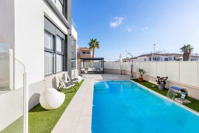 Villa - Återförsäljning - Orihuela Costa - Orihuela Costa