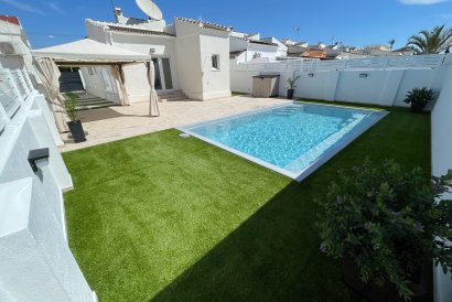 Villa - Återförsäljning - Torrevieja - San luis