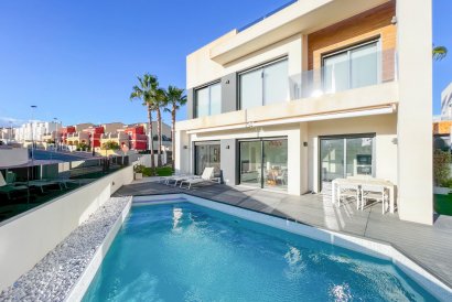 Villa - Återförsäljning - Torrevieja - Torrevieja