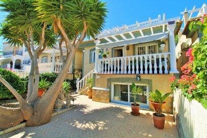 Villa - Återförsäljning - Villamartin - Las Violetas