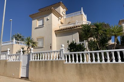 Villa - Återförsäljning - Villamartin, Orihuela Costa - Villamartín