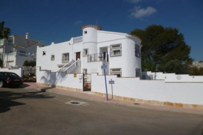 Villa - Återförsäljning - Villamartin - Villamartín