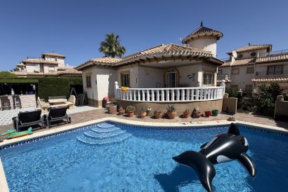 Villa - Återförsäljning - Villamartin - Villamartín