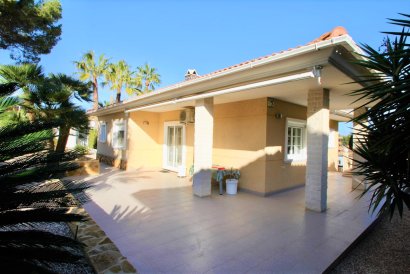 Villa - Återförsäljning - Villamartin - Villamartín