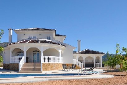 Villa - New Build - Pinoso - Campo