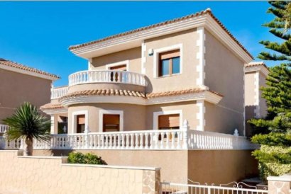 Villa - Obra nueva - Torrevieja - Los Altos