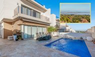 Villa - Resale -
            Orihuela Costa - GB-17802
