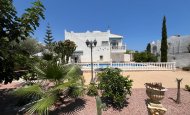 Villa - Resale -
            San Miguel - HFI-34148