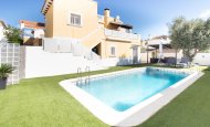 Villa - Resale -
            San Miguel - HP-45900