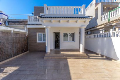 Villa - Resale - Torrevieja - El chaparral