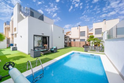 Villa - Resale - Torrevieja - Torrevieja