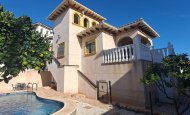 Villa - Reventa -
            La Zenia - PS-81870