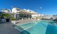Villa - Reventa -
            Orihuela Costa - U-22330