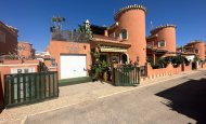 Villa - Reventa -
            Orihuela - WC-20805