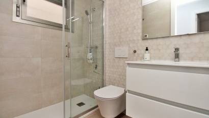 Återförsäljning - Villa -
Villamartin - Villamartín