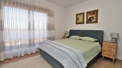 Återförsäljning - Villa -
Villamartin - Villamartín