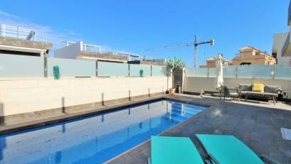 Resale - Villa -
Villamartin - Villamartín