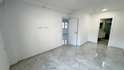 Resale - Apartment -
Torrevieja