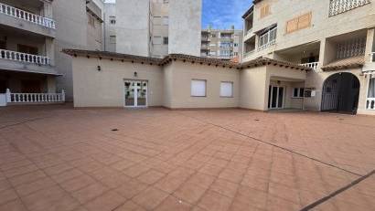 Resale - Apartment -
Torrevieja