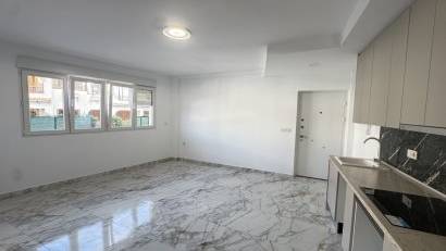 Återförsäljning - Apartment -
Torrevieja