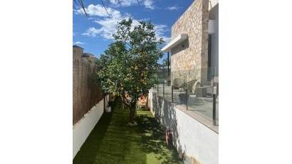 Reventa - Villa -
Lomas de Cabo Roig