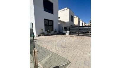 Reventa - Villa -
Lomas de Cabo Roig