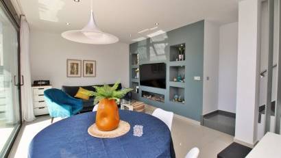 Reventa - Villa -
Villamartin - Villamartín