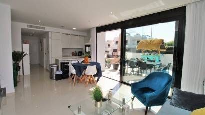 Reventa - Villa -
Villamartin - Villamartín