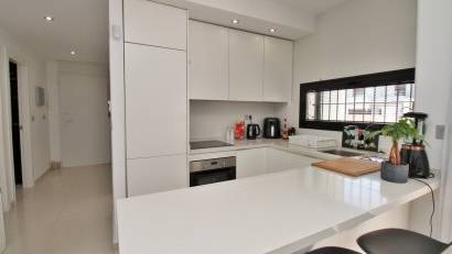 Reventa - Villa -
Villamartin - Villamartín