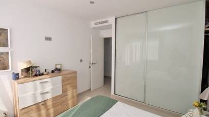 Reventa - Villa -
Villamartin - Villamartín