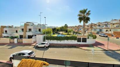 Reventa - Villa -
Villamartin - Villamartín