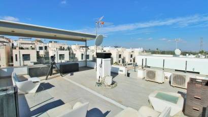 Reventa - Villa -
Villamartin - Villamartín