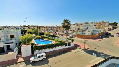 Reventa - Villa -
Villamartin - Villamartín