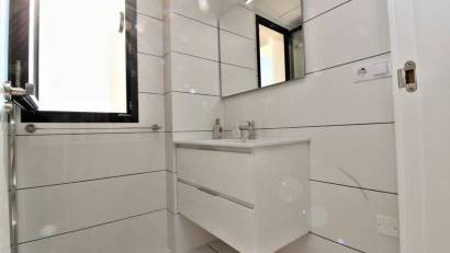 Reventa - Apartment -
Villamartin - Villamartín