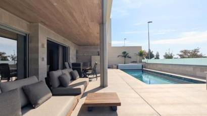 Återförsäljning - Detached villa -
Benijofar